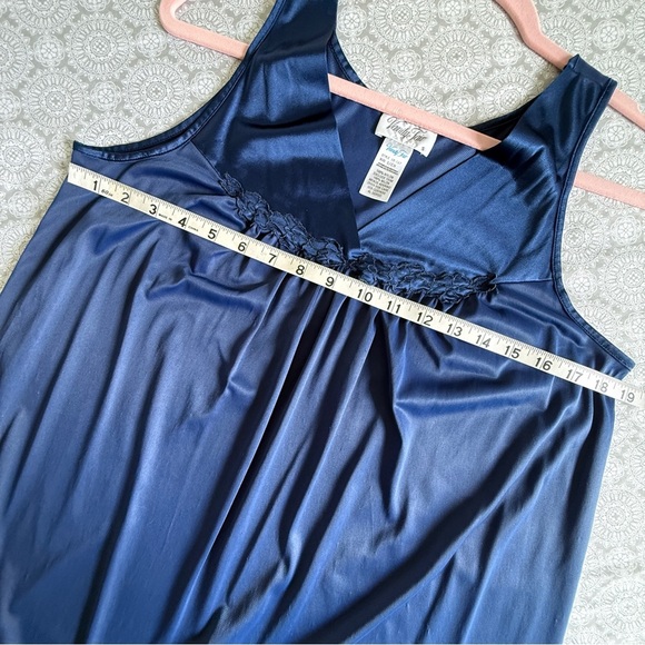 Vintage Vanity Fair Navy Blue Nylon Sleeveless Nightgown Size Small - Picture 6 of 7